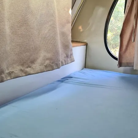 Caravan Belediyesi Kamp Alani Κάμπινγκ *
